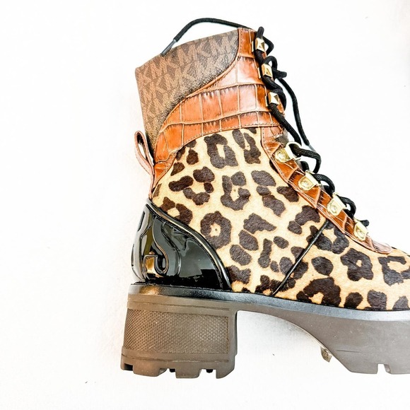 Michael Kors Khloe Lace Up Combat Boot Leopard Calfair Butterscoth Size 6.5 MINT - Picture 4 of 8